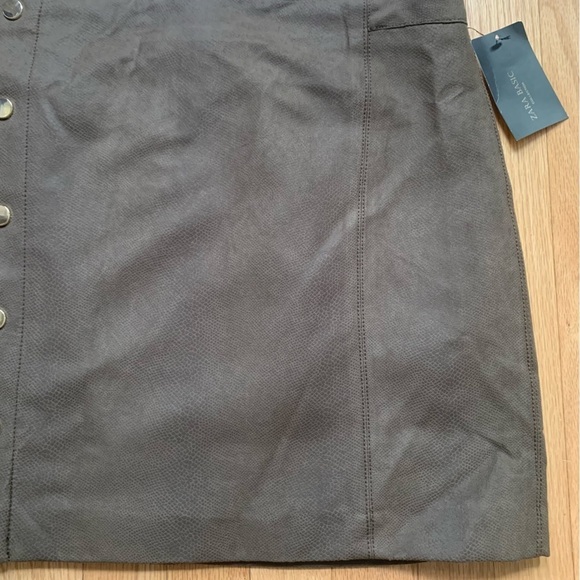 NWT Zara Brown Faux Leather Button Detail Mini Skirt Size Large - Picture 7 of 11